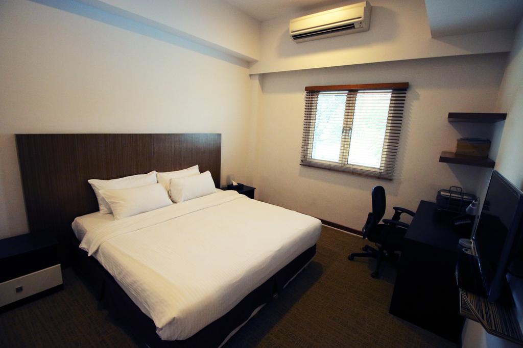 Khách sạn hẻo lánh Cove D'arena