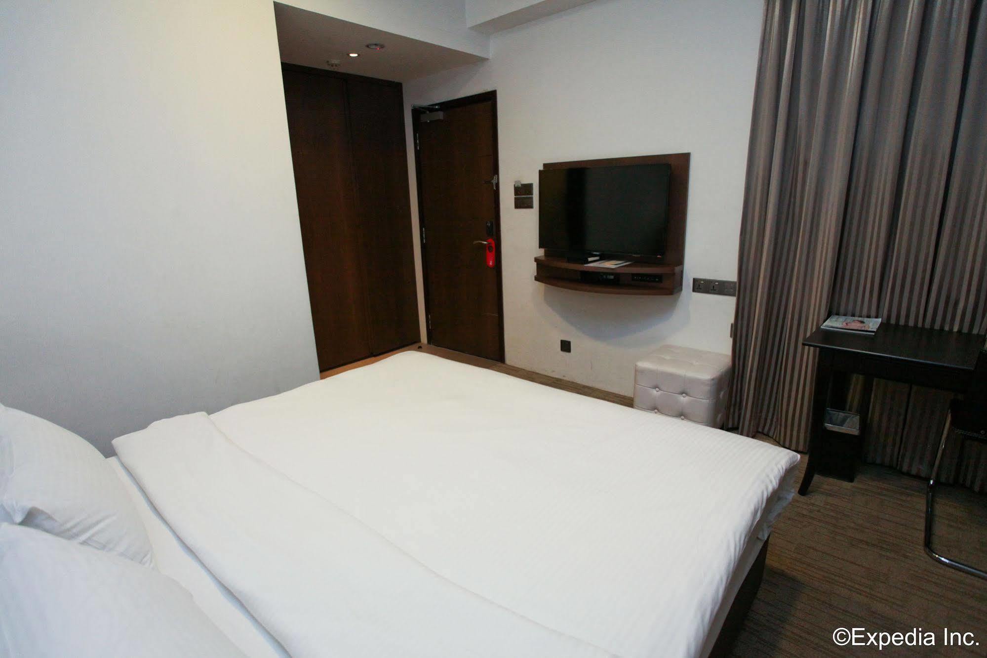 Khách sạn hẻo lánh Cove D'arena 3*
