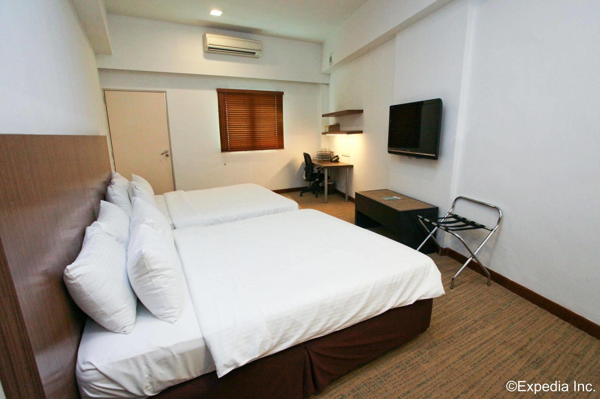 Khách sạn hẻo lánh Cove D'arena 3*